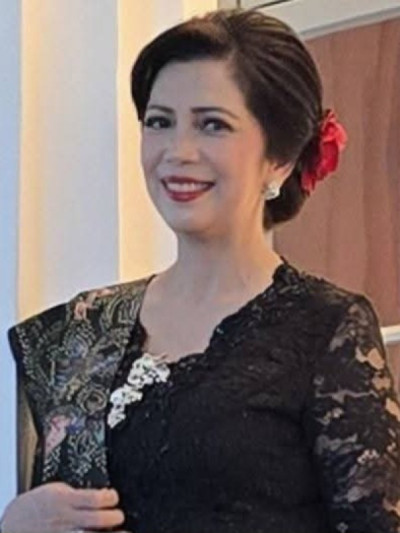Lana T. Koentjoro 